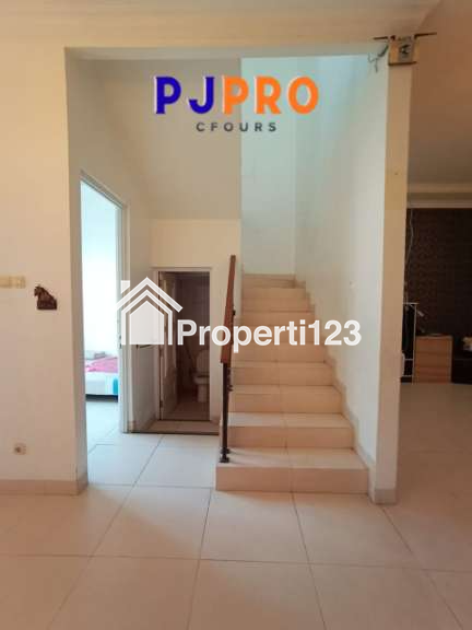 Dijual Cepat Rumah Siap Huni di The Royal Residence Jakarta Timur - 1