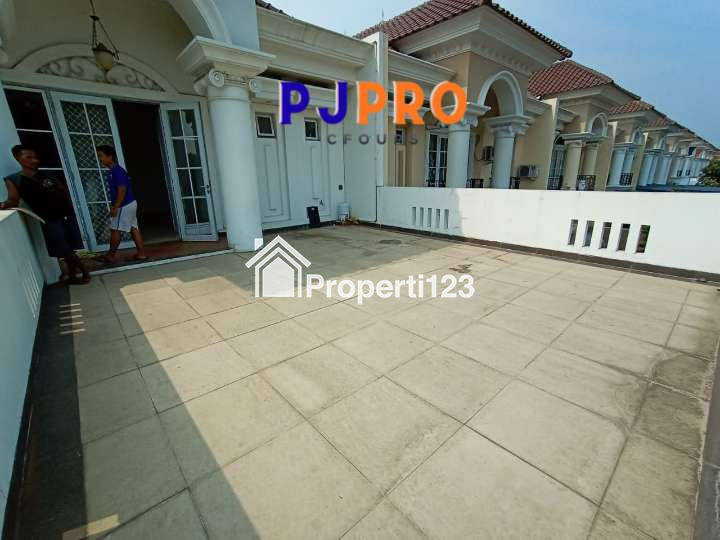 Dijual Cepat Rumah Siap Huni di The Royal Residence Jakarta Timur - 11