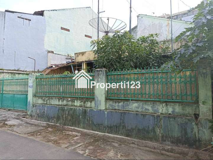 RUMAH 2 LANTAI TENGAH KOTA - 1