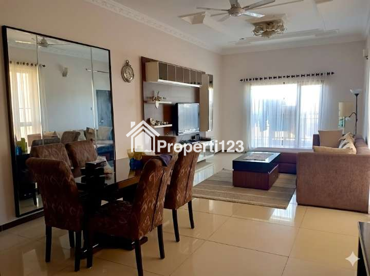 DIJUAL RUMAH MEWAH 3 LANTAI ADA KOLAM RENANG DI SETRA MURNI BANDUNG - JUAL CEPAT BU 4,5M NETT! - 2