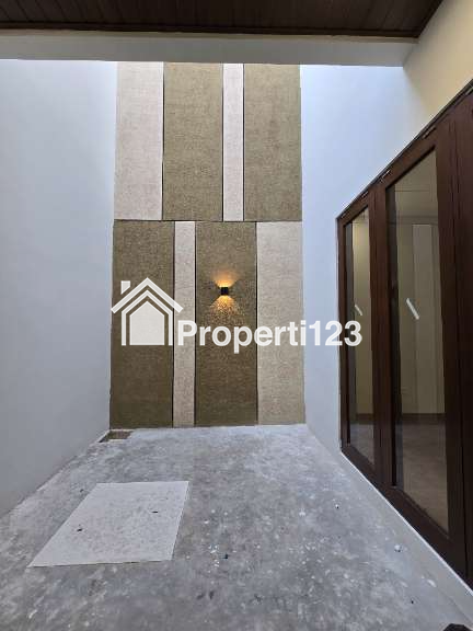 Rumah baru design modern minimalis di Cempaka Putih Jakpus - 6