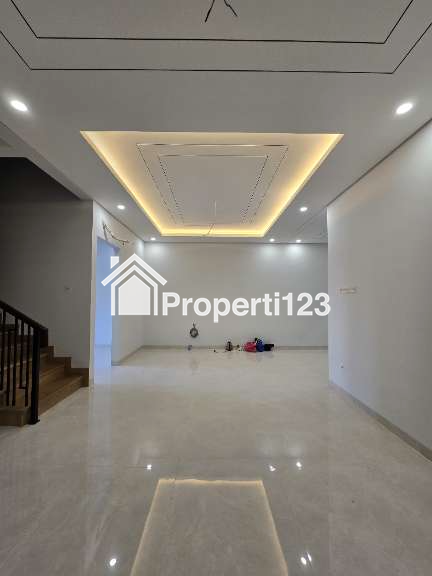 Rumah baru design modern minimalis di Cempaka Putih Jakpus - 15