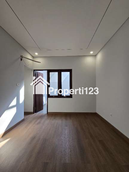 Rumah baru design modern minimalis di Cempaka Putih Jakpus - 10