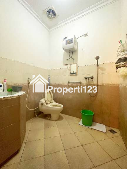 Dijual Rumah Second Strategis di Malaka Duren Sawit Jakarta Timur - 4