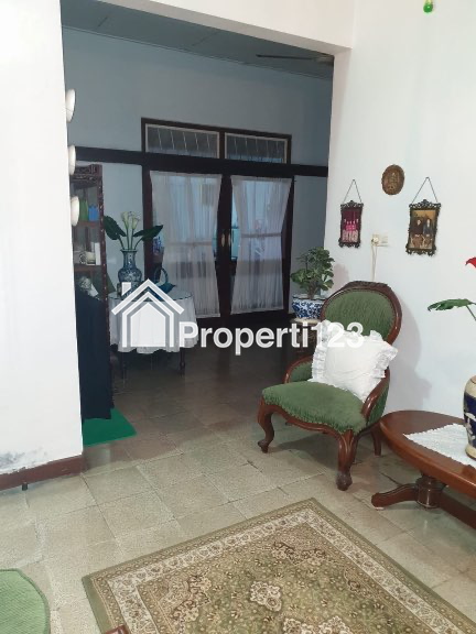 Rumah Belakang Balai Sudirman - 4