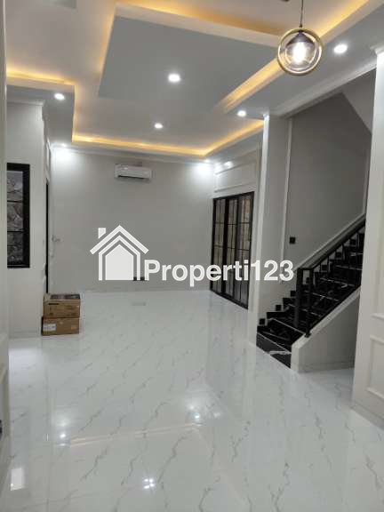 Rumah siap huni lokasi strategis di Griyaloka BSD - 10