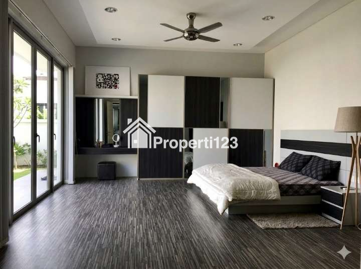 DIJUAL CEPAT! RUMAH MEWAH 2 LANTAI FULLY FURNISHED SAYAP PETA BANDUNG KOTA - TURUN HARGA SHM - 1