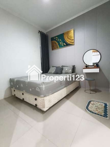 Rumah Minimalis Modern Semi Furnished Serasa Baru 3 Kamar Tidur 2 Kamar Mandi Carport One Gate Cluster Lingkungan Asri Resik Nyaman Aman di Permata Kopo Bandung - 7