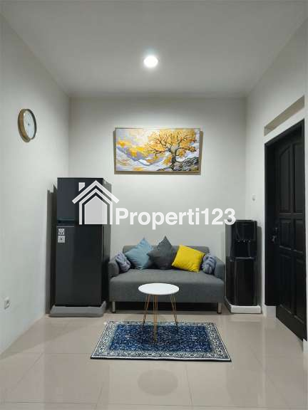 Rumah Minimalis Modern Semi Furnished Serasa Baru 3 Kamar Tidur 2 Kamar Mandi Carport One Gate Cluster Lingkungan Asri Resik Nyaman Aman di Permata Kopo Bandung - 10
