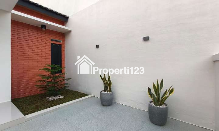 Rumah Minimalis Modern Semi Furnished Serasa Baru 3 Kamar Tidur 2 Kamar Mandi Carport One Gate Cluster Lingkungan Asri Resik Nyaman Aman di Permata Kopo Bandung - 13