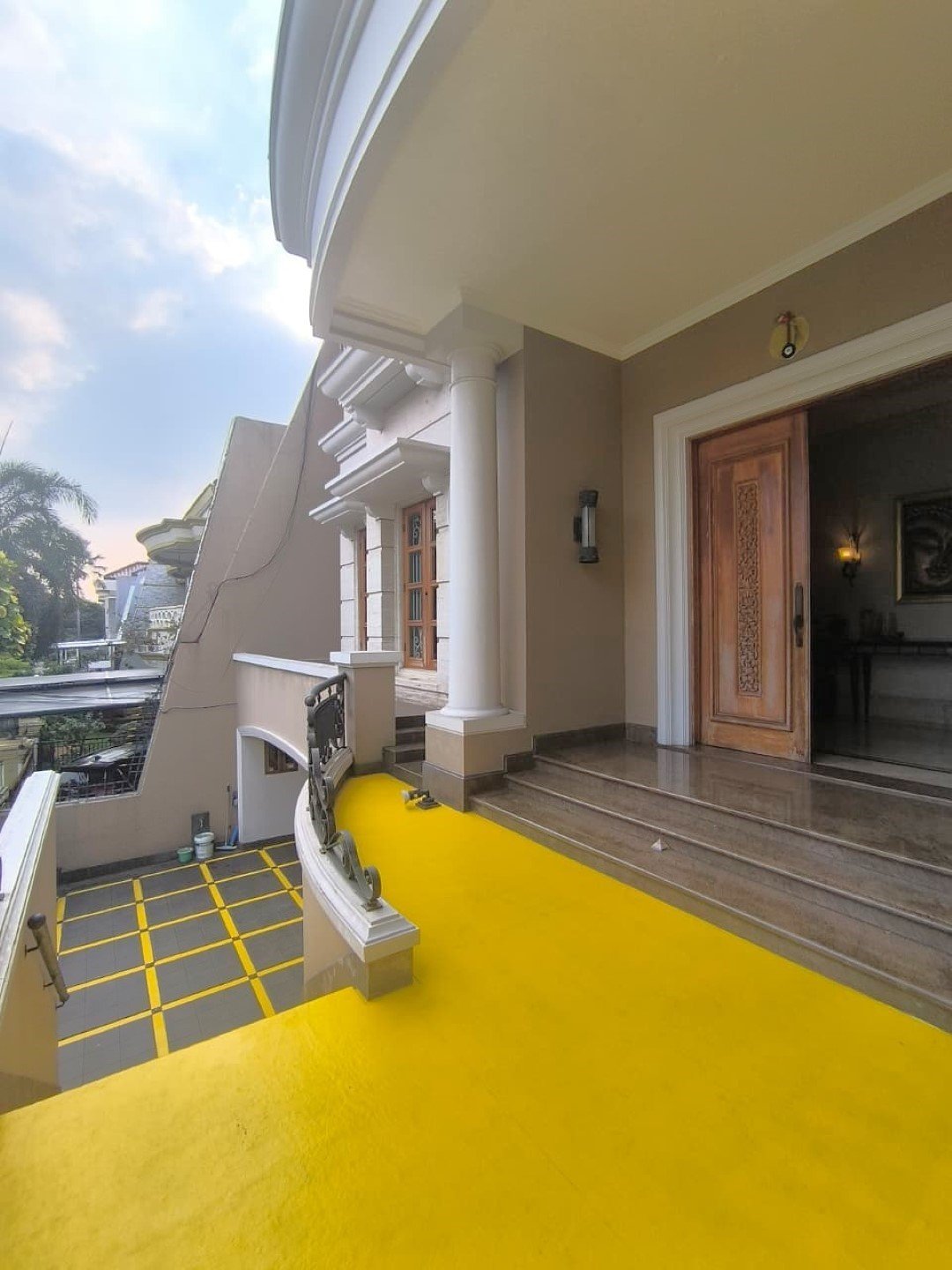 Rumah Mewah Semi Furnished Cempaka Putih Tengah Jakarta Pusat - 4