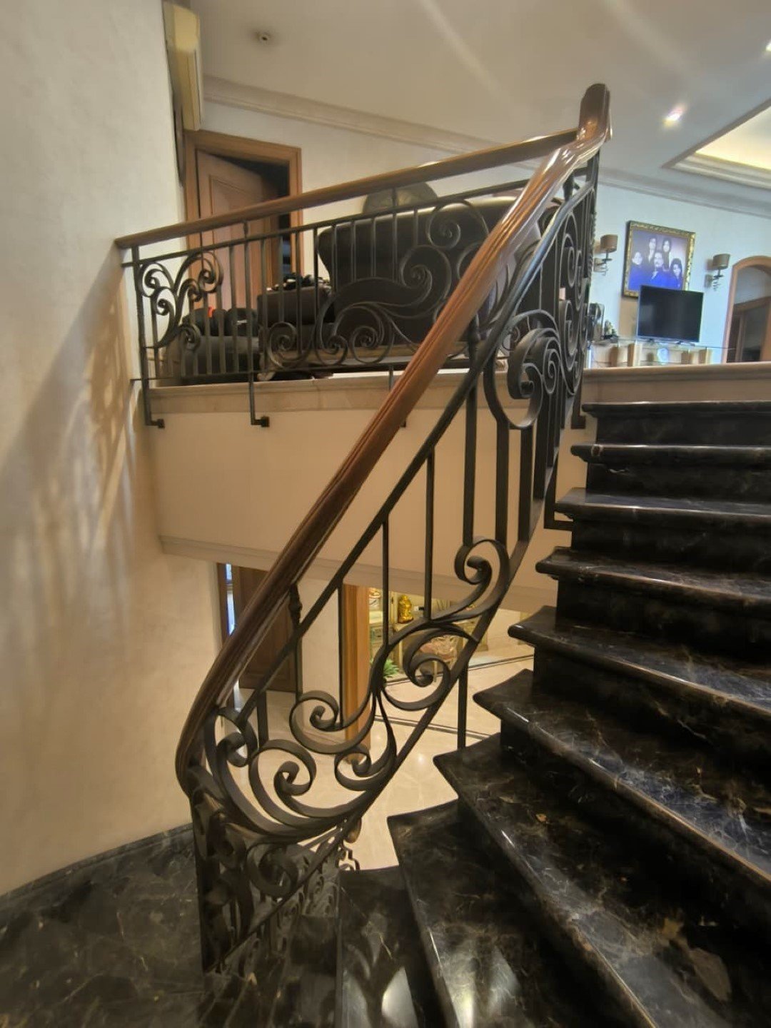 Rumah Mewah Semi Furnished Cempaka Putih Tengah Jakarta Pusat - 24