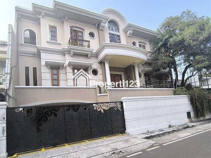 Rumah Mewah Semi Furnished Cempaka Putih Tengah Jakarta Pusat - 1