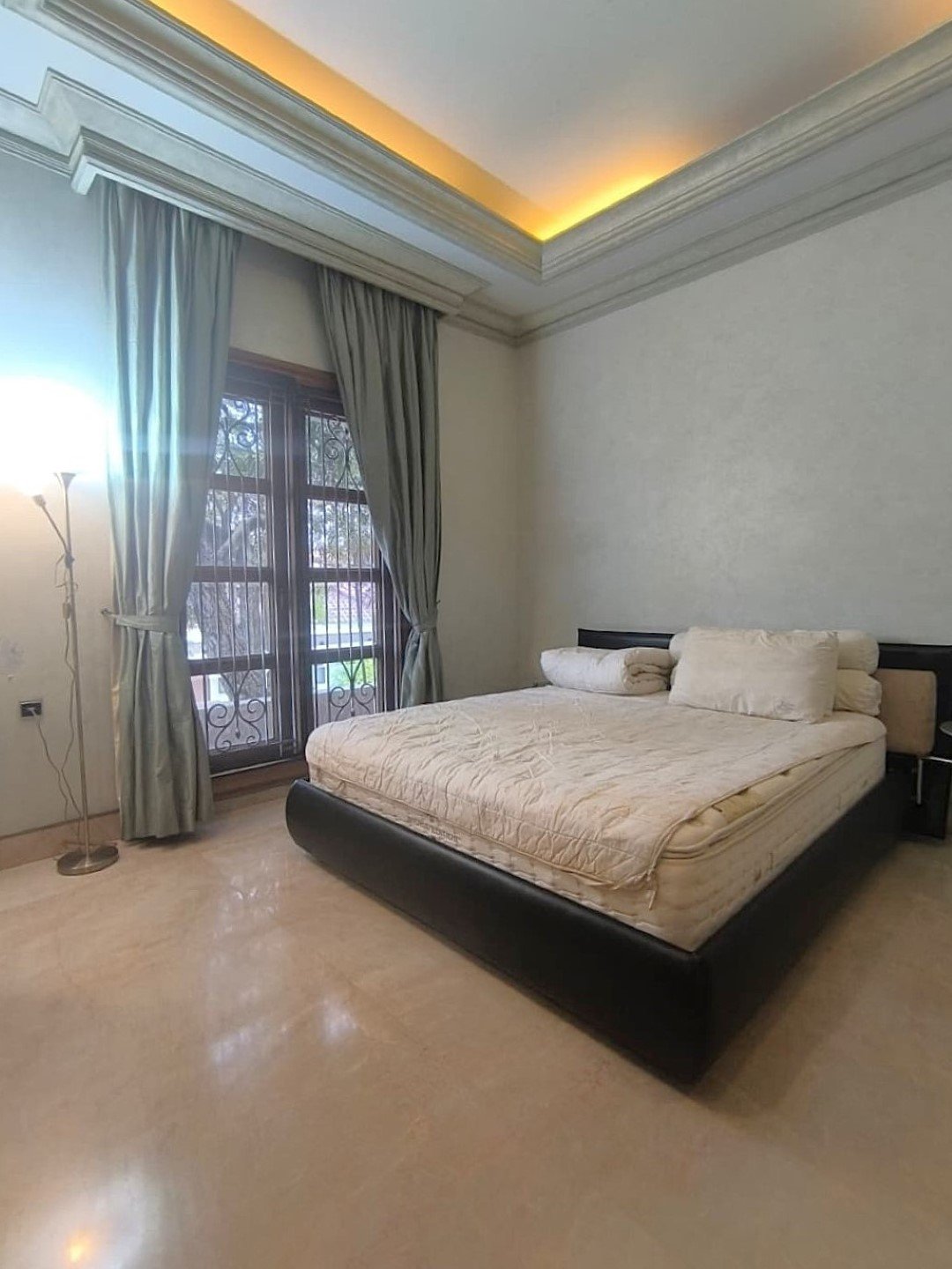 Rumah Mewah Semi Furnished Cempaka Putih Tengah Jakarta Pusat - 38