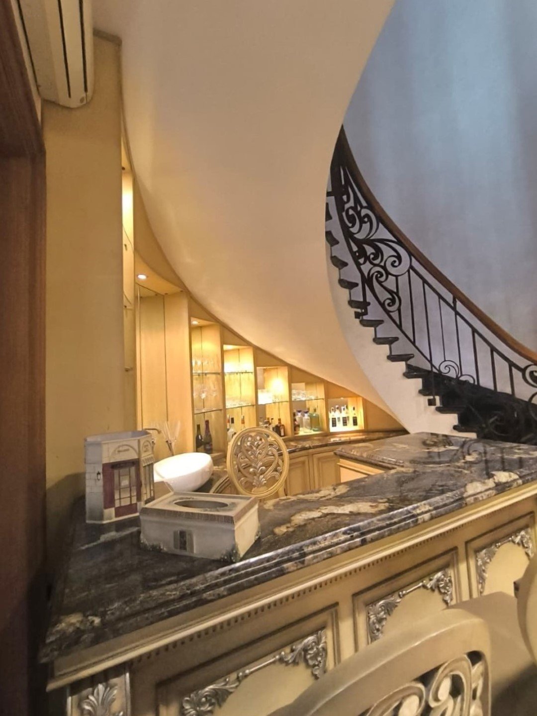 Rumah Mewah Semi Furnished Cempaka Putih Tengah Jakarta Pusat - 22