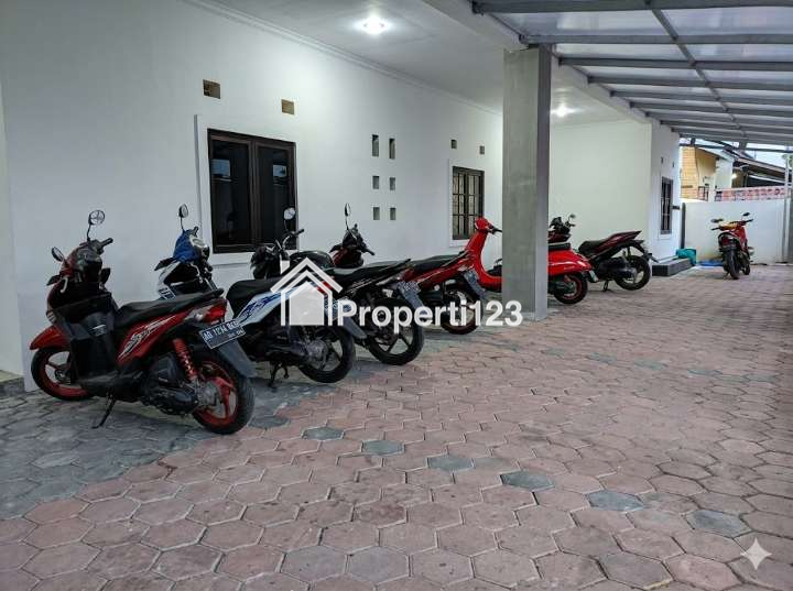 DIJUAL RUMAH KOST AKTIF 21 KAMAR JATINANGOR – PASTI FULL, LANGSUNG PASIF INCOME 300 JUTA+/TAHUN! - 2