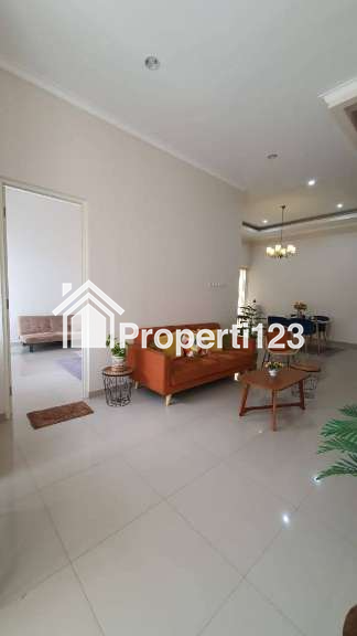 Rumah Minimalis Semi Furnished di Rungkut Asri Surabaya Timur - 8
