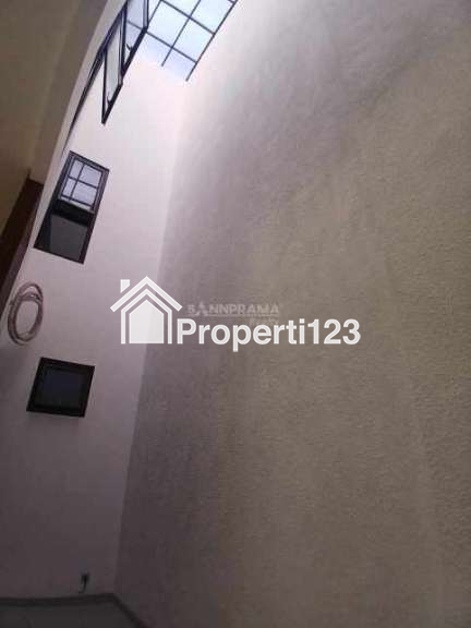 Rumah 2 lantai ada rooftop dalam cluster di  Mampang Depok - 4