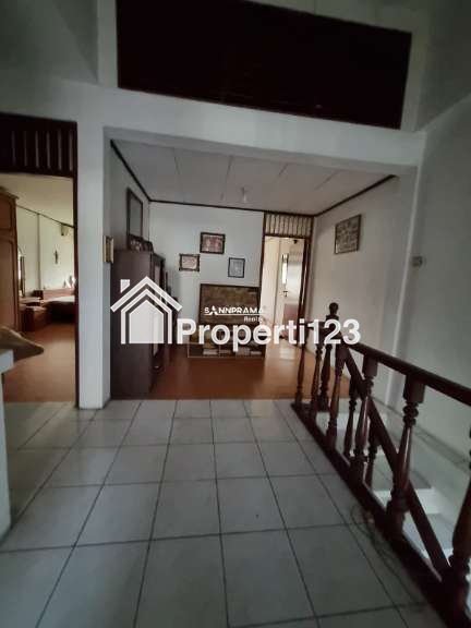 Rumah asri 2 lantai strategis di Perumnas Depok Utara - 8