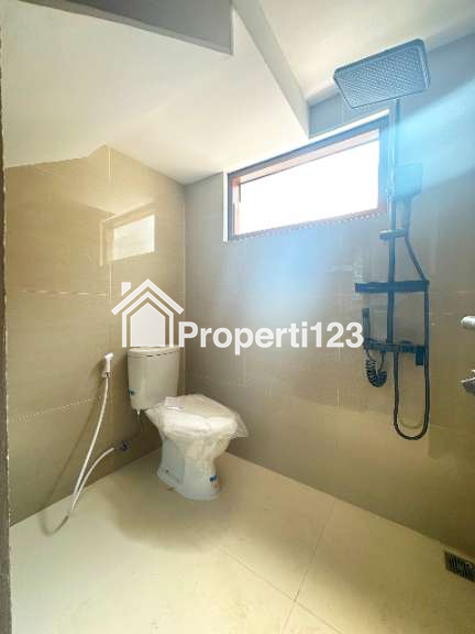 Townhouse Premium dekat Stasiun Lrt Ciracas Jakarta Timur - 5