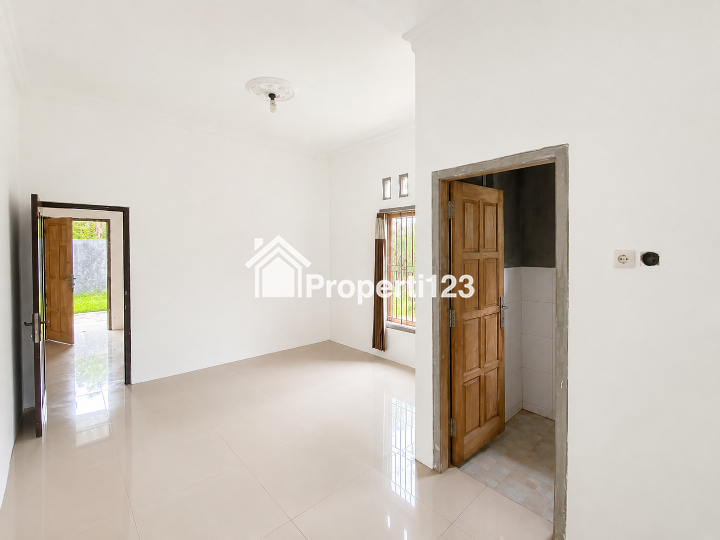 Dijual Rumah Paviliun + Tanah Luas 68 Ubin SHM di Patikraja, Banyumas - 4