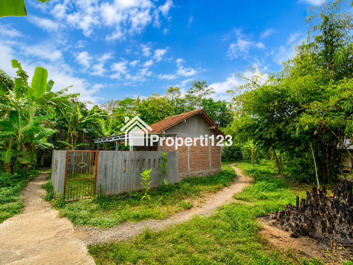 Dijual Rumah Paviliun + Tanah Luas 68 Ubin SHM di Patikraja, Banyumas - 3