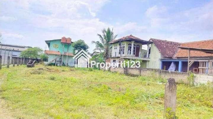 Dijual Murah Tanah Beserta Bangunan Kosong 2 Lt. Ex. Rumah Kost 40 Kamar di Balaraja Tangerang - 1