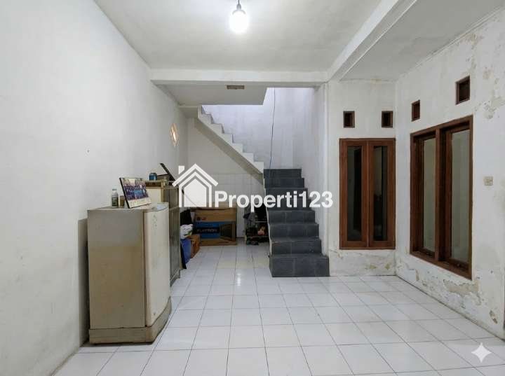 JUAL CEPAT! Rumah 2 Lantai Parakan Asri Arcamanik – Siap Huni & Bonus Perabot Lengkap! - 4