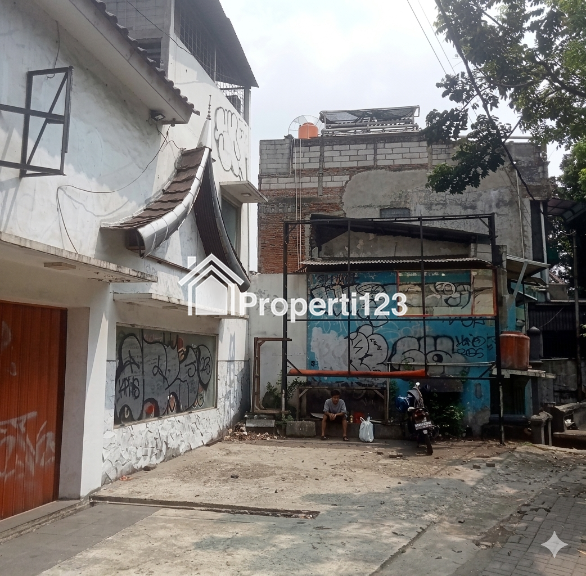 Dijual Bangunan Ex Resto dan Rumah di Permata Hijau Jakarta Selatan - 3