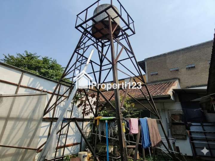 Jual Rumah Mewah Hook Luas 988m² di Sayap Ahmad Yani Dekat Kosambi Bandung – Parkir 15 Mobil! - 8