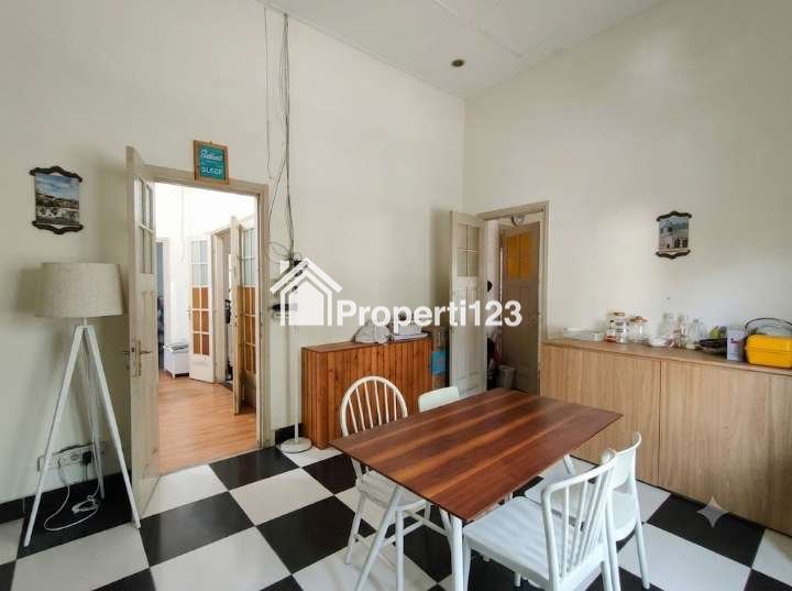 Jual Rumah Mewah Hook Luas 988m² di Sayap Ahmad Yani Dekat Kosambi Bandung – Parkir 15 Mobil! - 19