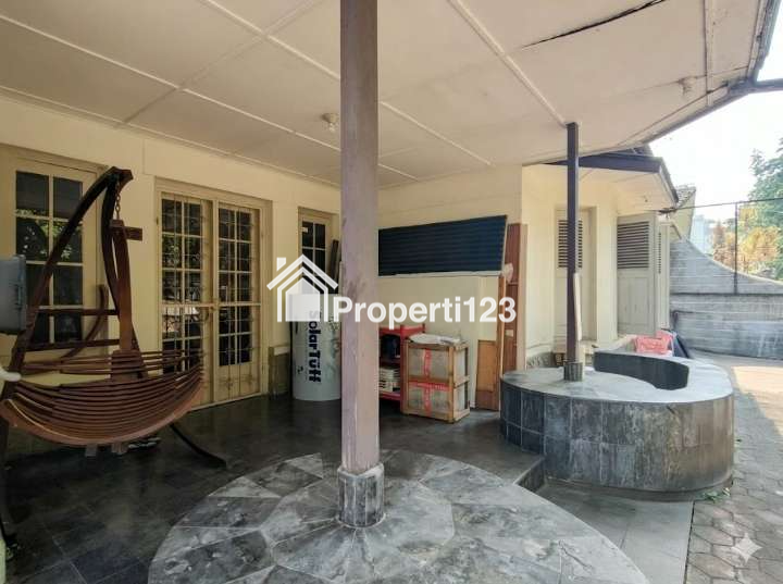Jual Rumah Mewah Hook Luas 988m² di Sayap Ahmad Yani Dekat Kosambi Bandung – Parkir 15 Mobil! - 5