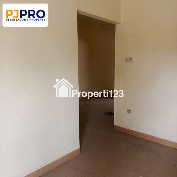 Dijual Rumah Siap Huni Harga Murah Posisi Hook di Harapan Indah 1 Bekasi - 7