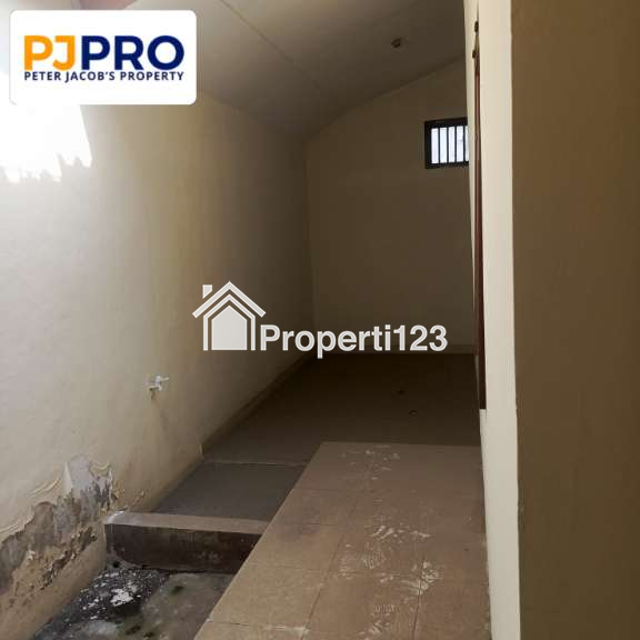 Dijual Rumah Siap Huni Harga Murah Posisi Hook di Harapan Indah 1 Bekasi - 15