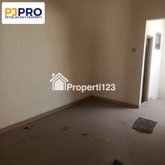 Dijual Rumah Siap Huni Harga Murah Posisi Hook di Harapan Indah 1 Bekasi - 9