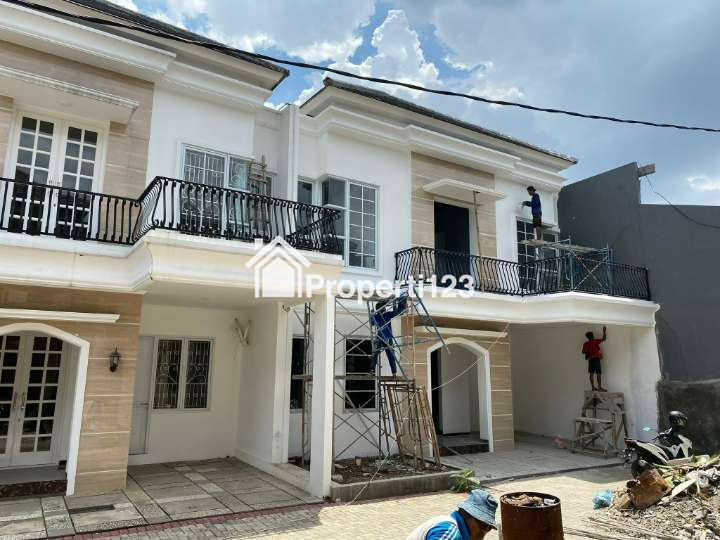 Dijual Murah Rumah Strategis 2 Lt. di Royal Margonda Riverside, Kota Depok - 3