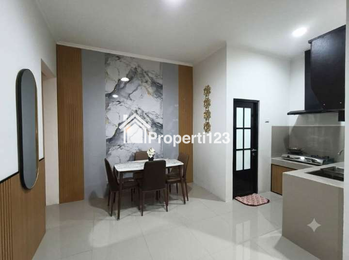 RUMAH MEWAH SIAP HUNI FULLY FURNISHED DI PERMATA KOPO BANDUNG – BEBAS BANJIR, SHM ON HAND, NEGO SAMPAI JADI! - 4