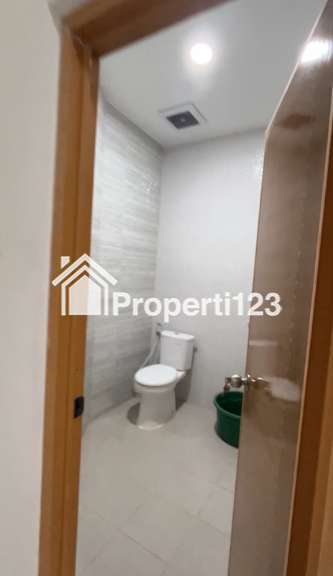 Dijual Rumah + Usaha Loundry di Jelambar Baru (Belakang Sekolah Kristen Pancaran Berkat) - 16