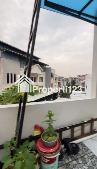 Dijual Rumah + Usaha Loundry di Jelambar Baru (Belakang Sekolah Kristen Pancaran Berkat) - 20