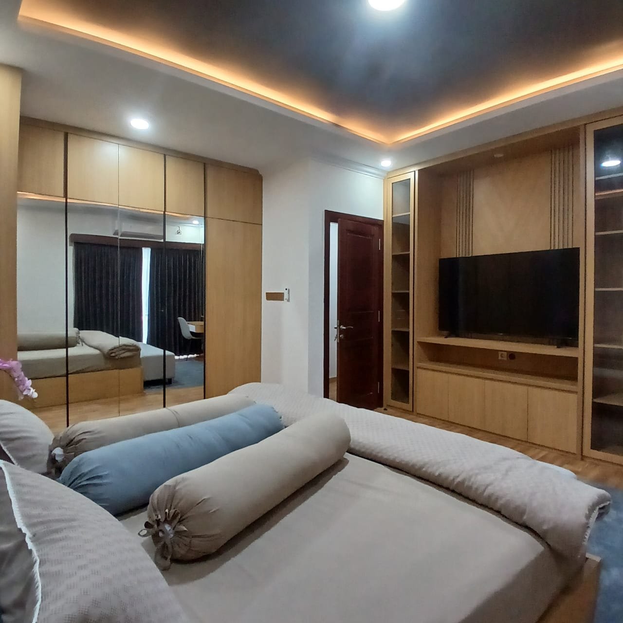 Rumah 2 Lantai Full Furnished - 4