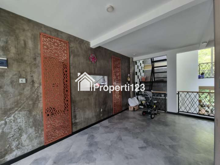 Rumah Cakep Full Furnished di Pisang Agung Dieng Malang Kota - 5
