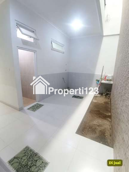 Rumah baru 2 lantai siap huni di kawasan super strategis pulomas - 4