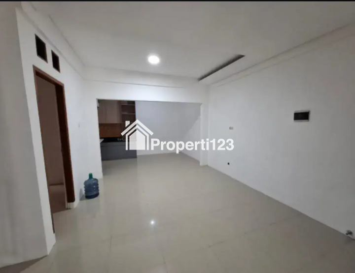 Rumah 2 Lantai Siap Huni Di Perumahan THE GAYUNGSARI Surabaya Selatan - 7