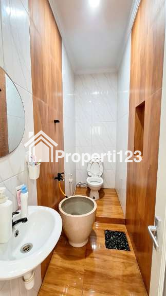 Dijual Murah Rumah Cantik 2 Lt. di Kawasan Bandara Halim Perdanakusuma, Jakarta Timur - 5