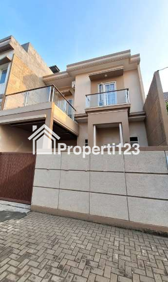 Dijual Murah Rumah Cantik 2 Lt. di Kawasan Bandara Halim Perdanakusuma, Jakarta Timur - 13
