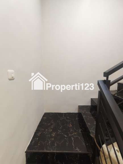 Rumah Baru Gress Lokasi Nirwana Eksekutif Rungkut Surabaya Timur - 5
