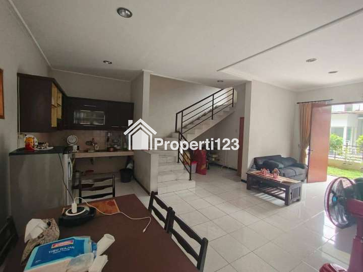 Rumah Siap Huni Lokasi Perumahan Ketintang Surabaya Selatan - 5