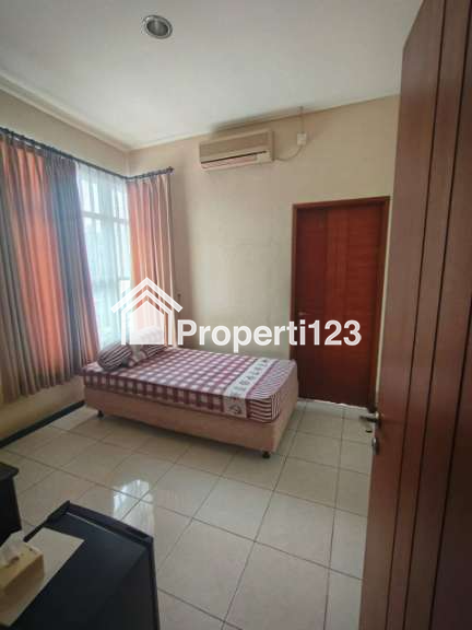 Rumah Siap Huni Lokasi Perumahan Ketintang Surabaya Selatan - 9