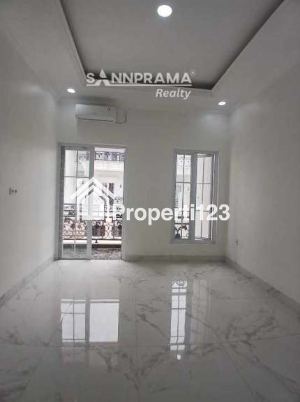 Rumah cluster 2 lantai di Cipedak Jakarta Selatan - 5