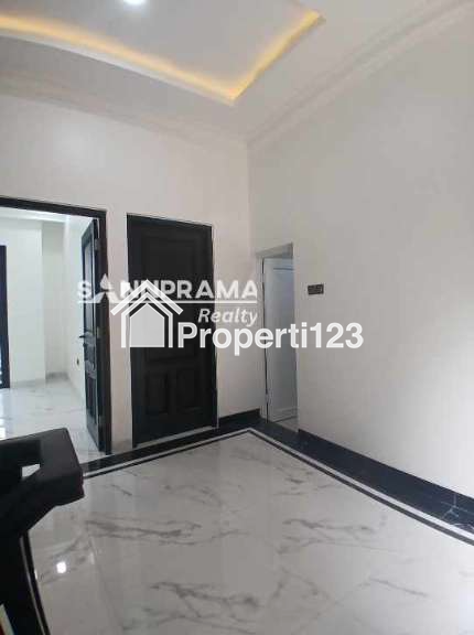 Rumah American Classic 4 lantai di Jagakarsa Jakarta Selatan - 12